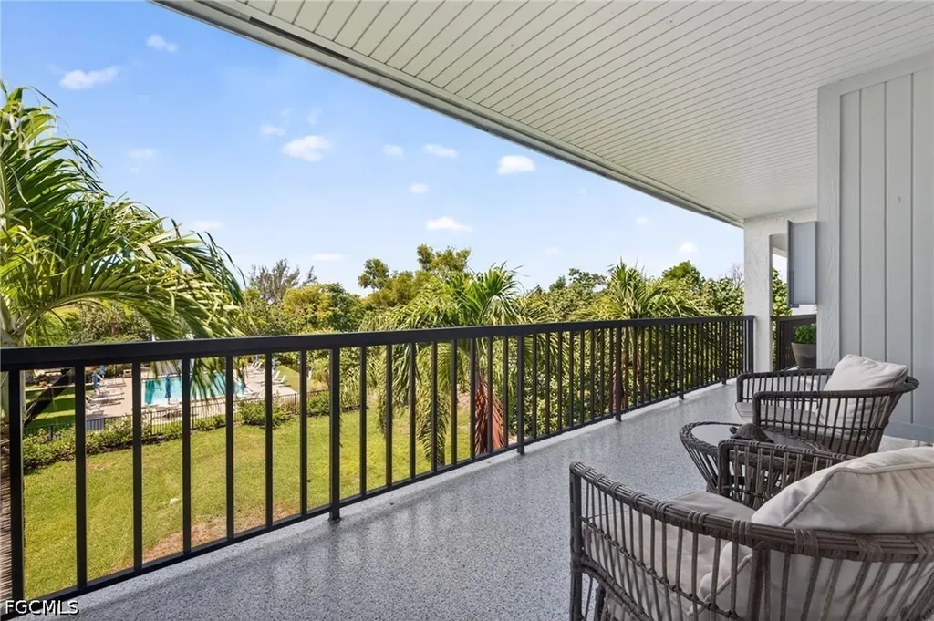 1250 Tennisplace Court Sanibel FL 33957