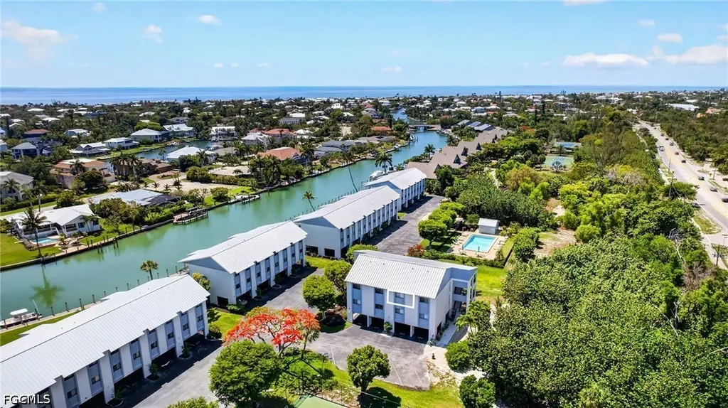 1250 Tennisplace Court Sanibel FL 33957
