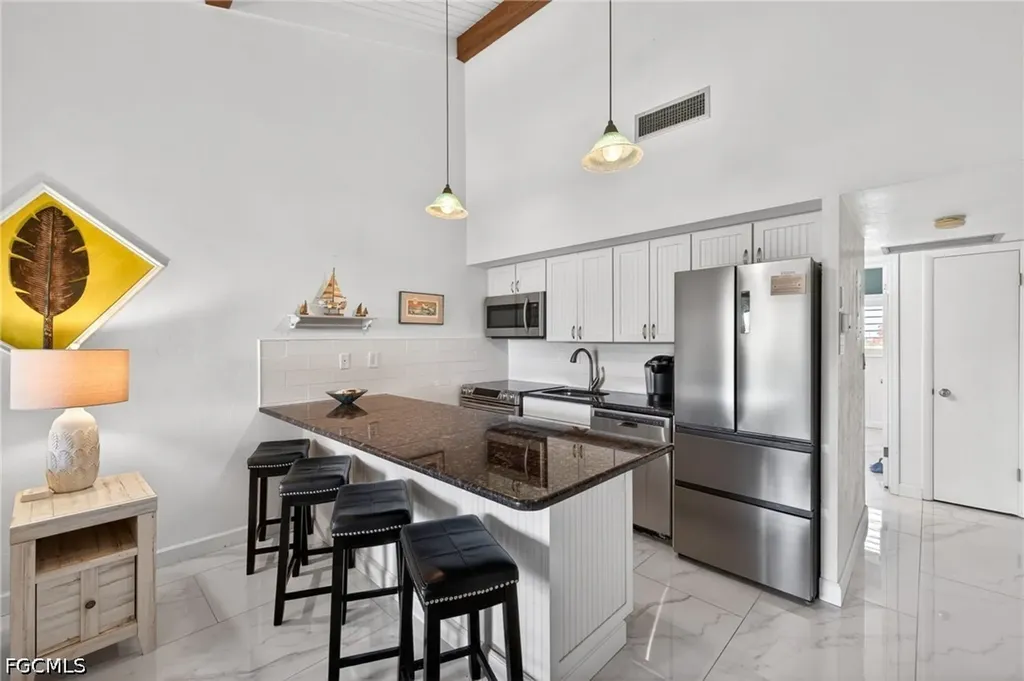 1250 Tennisplace Court Sanibel FL 33957