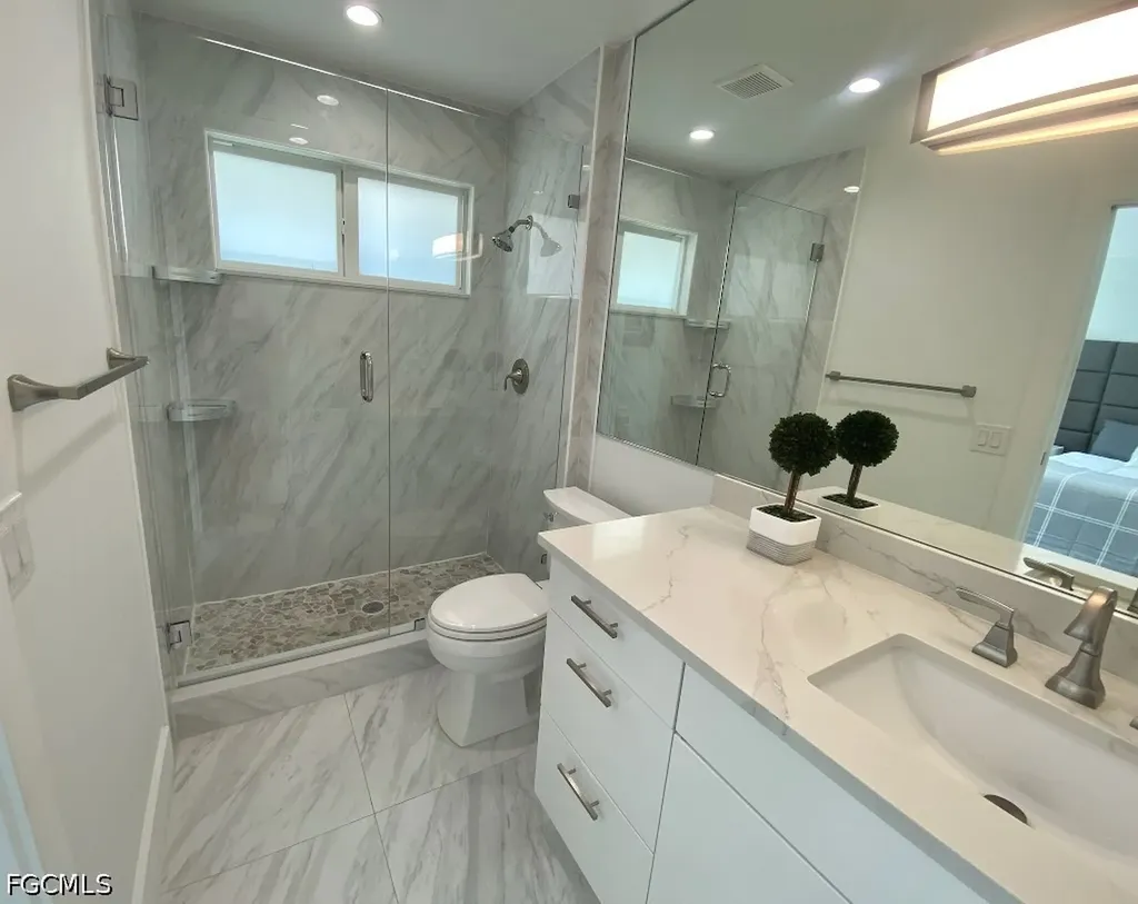 995 9th Avenue S Naples FL 34102