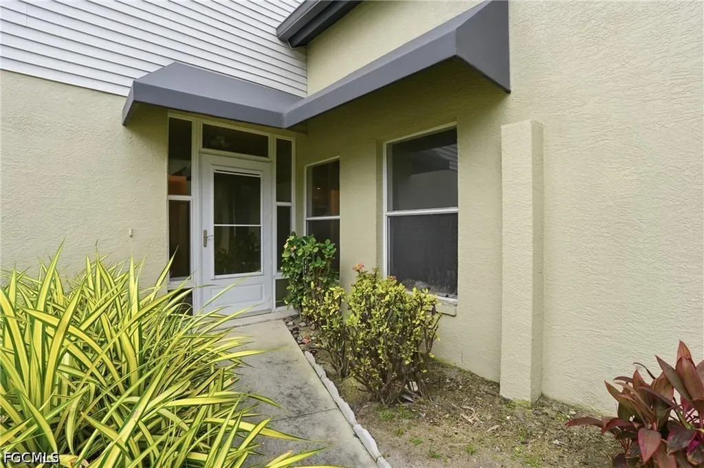 2203 Mcgregor Park Circle Fort Myers FL 33908