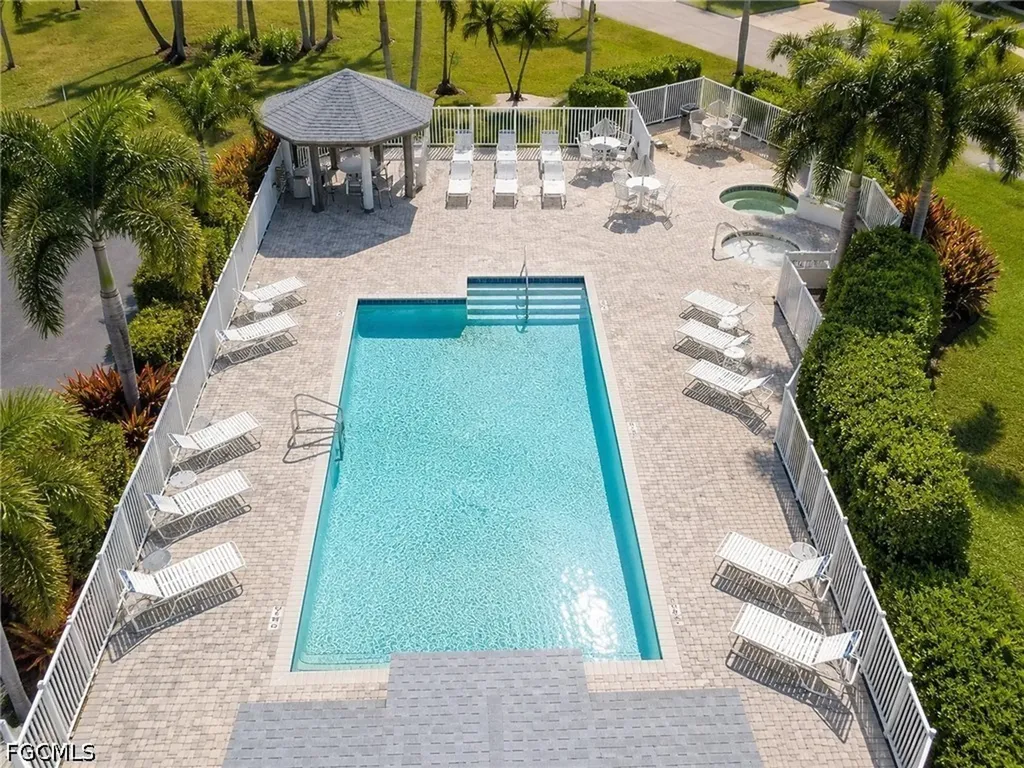 2203 Mcgregor Park Circle Fort Myers FL 33908