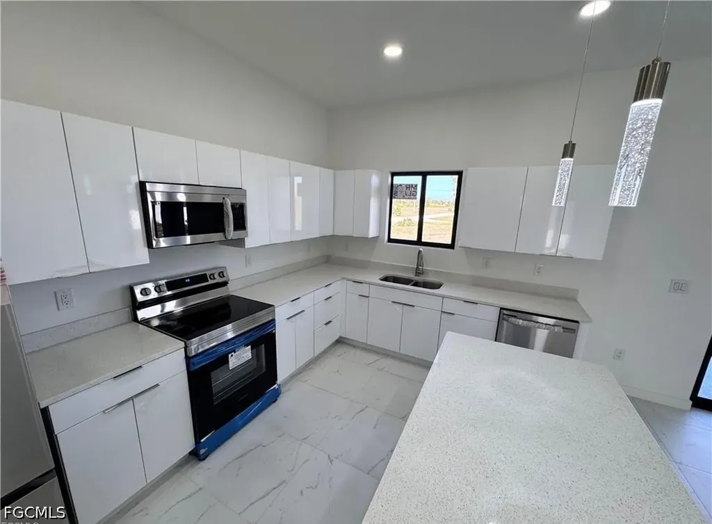 3544 NW 41st Place Cape Coral FL 33993