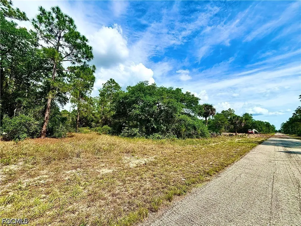 2120 Wells Avenue Alva FL 33920