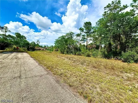 2120 Wells Avenue Alva FL 33920