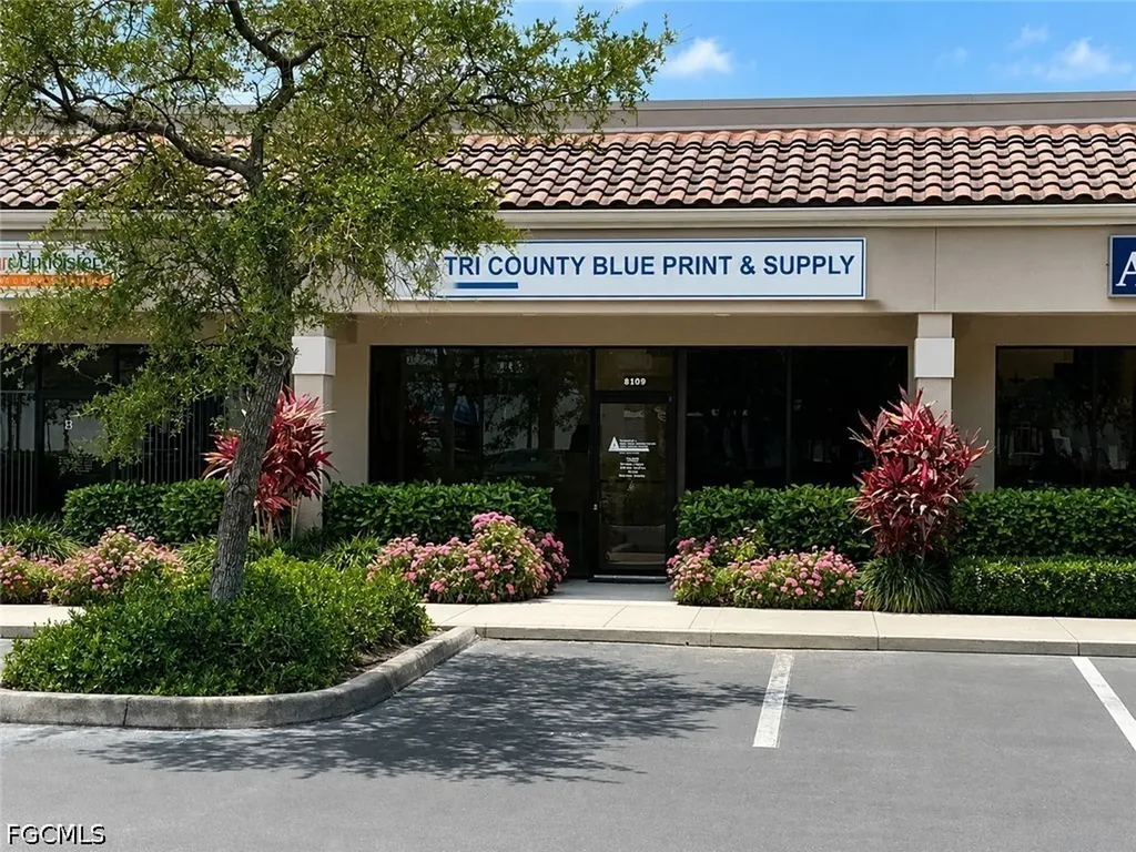 3940 Radio Road Naples FL 34104