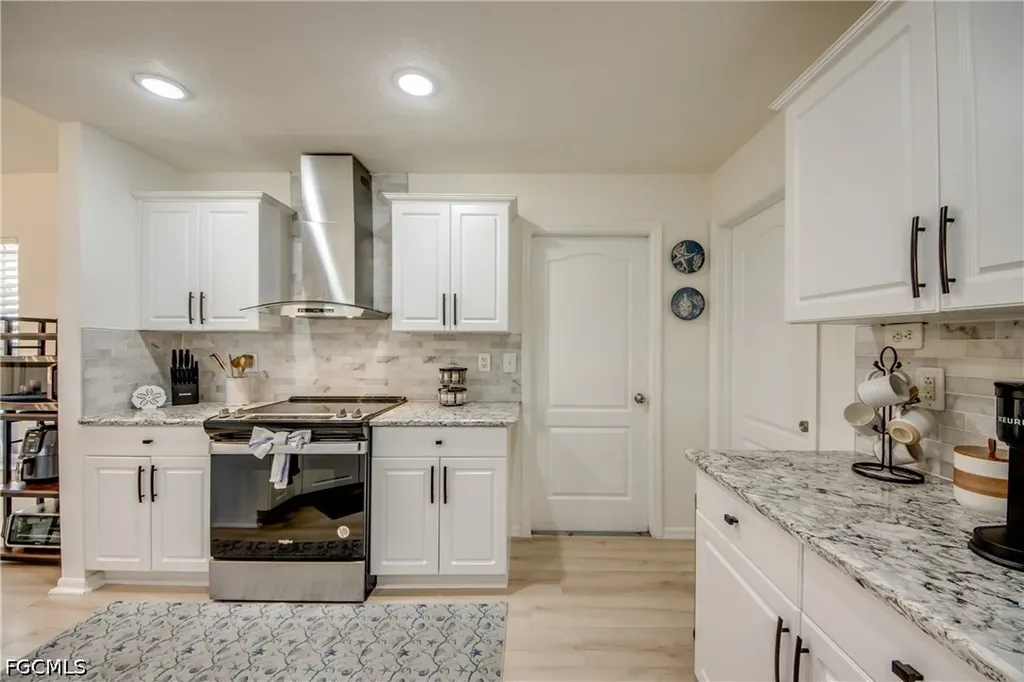 2920 NW 25th Lane Cape Coral FL 33993