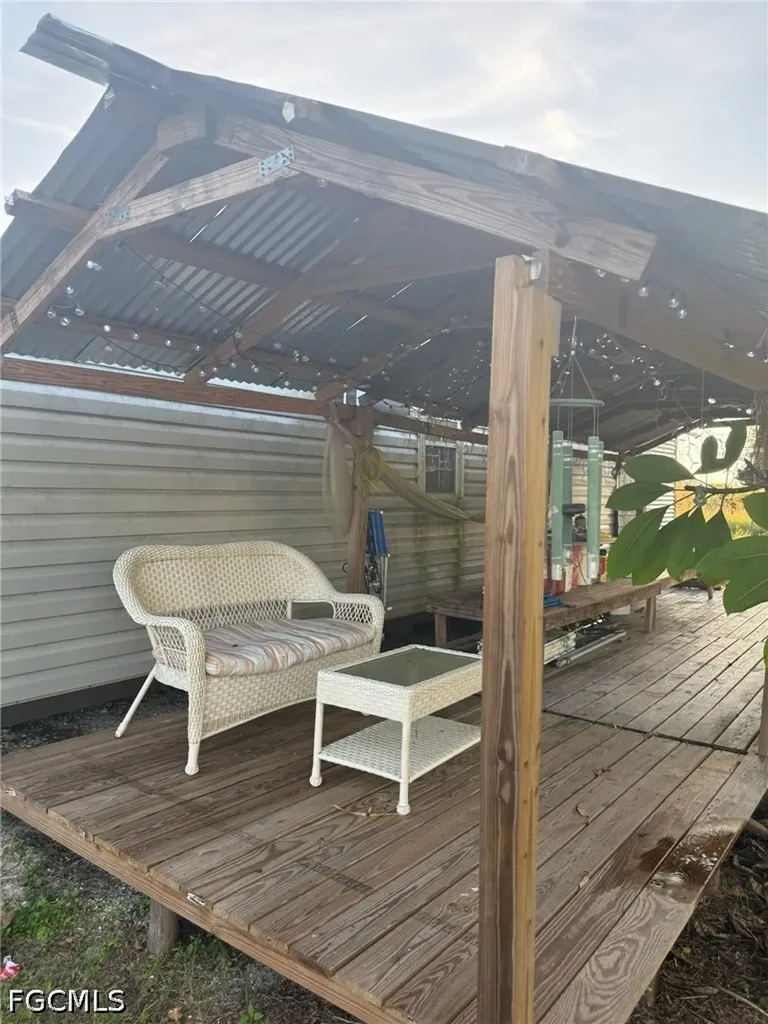 6724 5th Road Labelle FL 33935