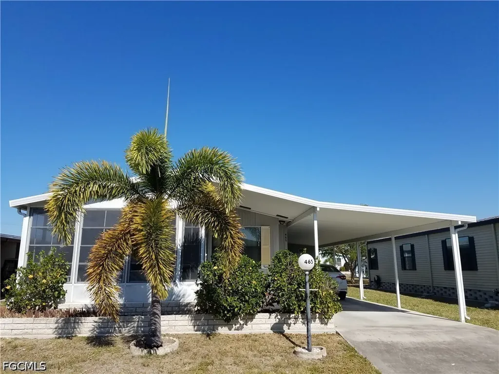 465 Dawn Drive North Fort Myers FL 33903