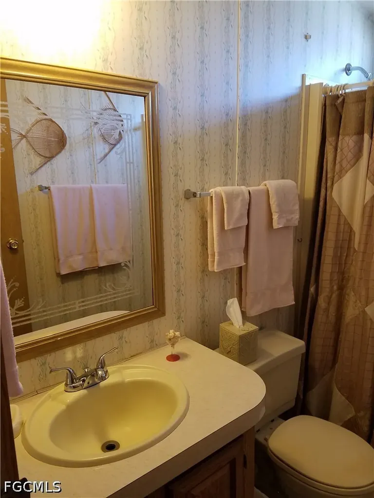 465 Dawn Drive North Fort Myers FL 33903