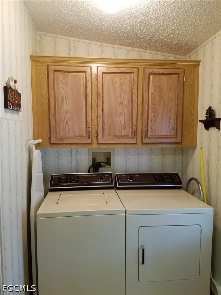 465 Dawn Drive North Fort Myers FL 33903