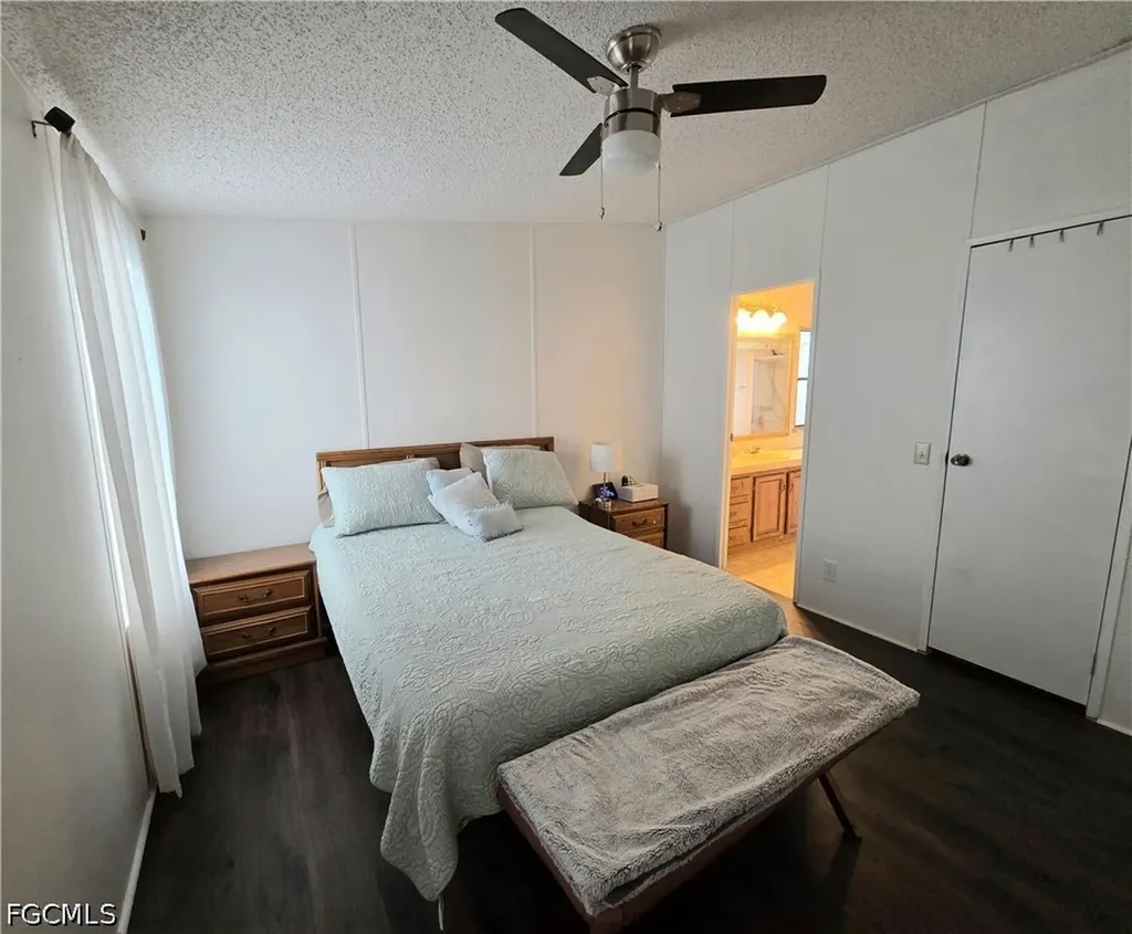 465 Dawn Drive North Fort Myers FL 33903