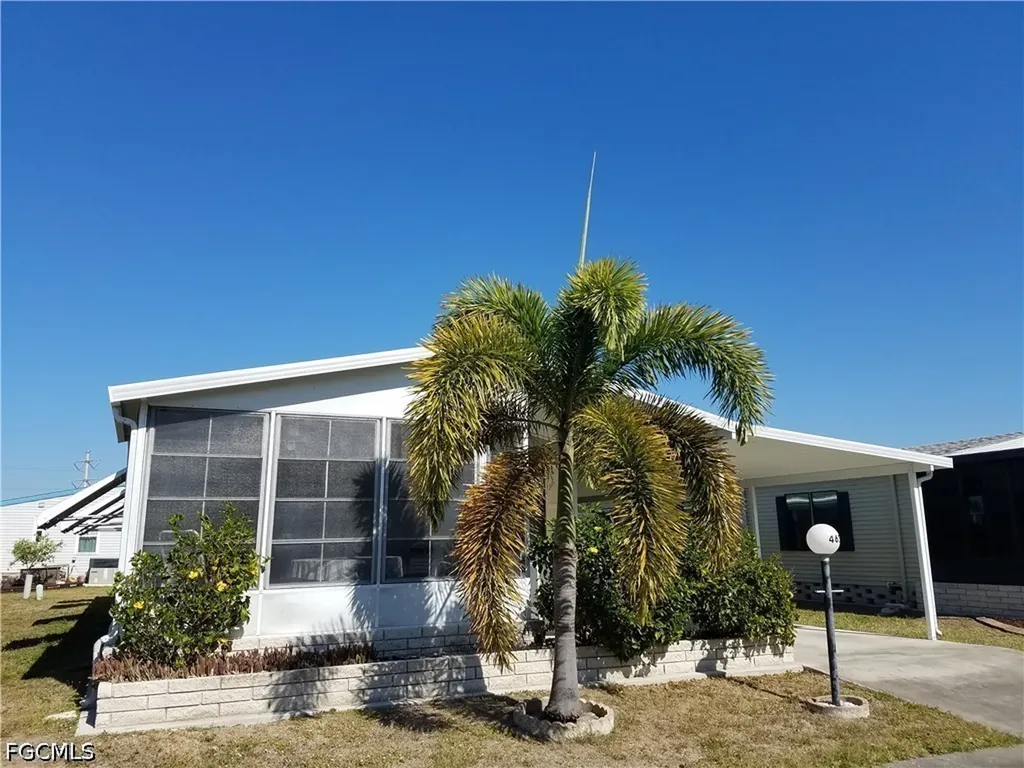 465 Dawn Drive North Fort Myers FL 33903