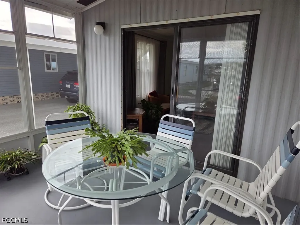 465 Dawn Drive North Fort Myers FL 33903