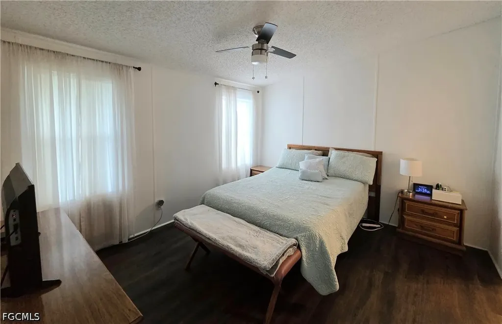 465 Dawn Drive North Fort Myers FL 33903