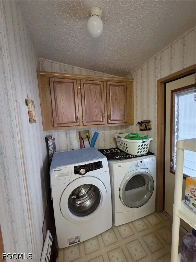 465 Dawn Drive North Fort Myers FL 33903