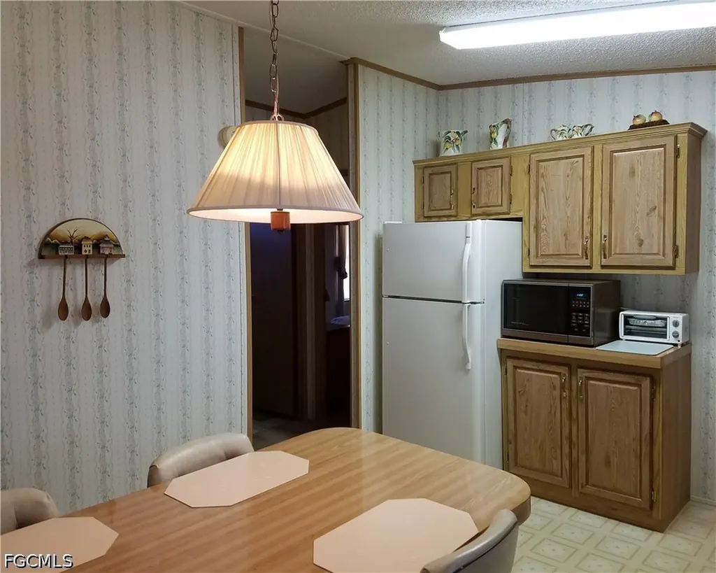 465 Dawn Drive North Fort Myers FL 33903
