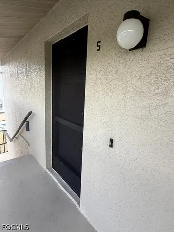 642 SE 13th Place Cape Coral FL 33990