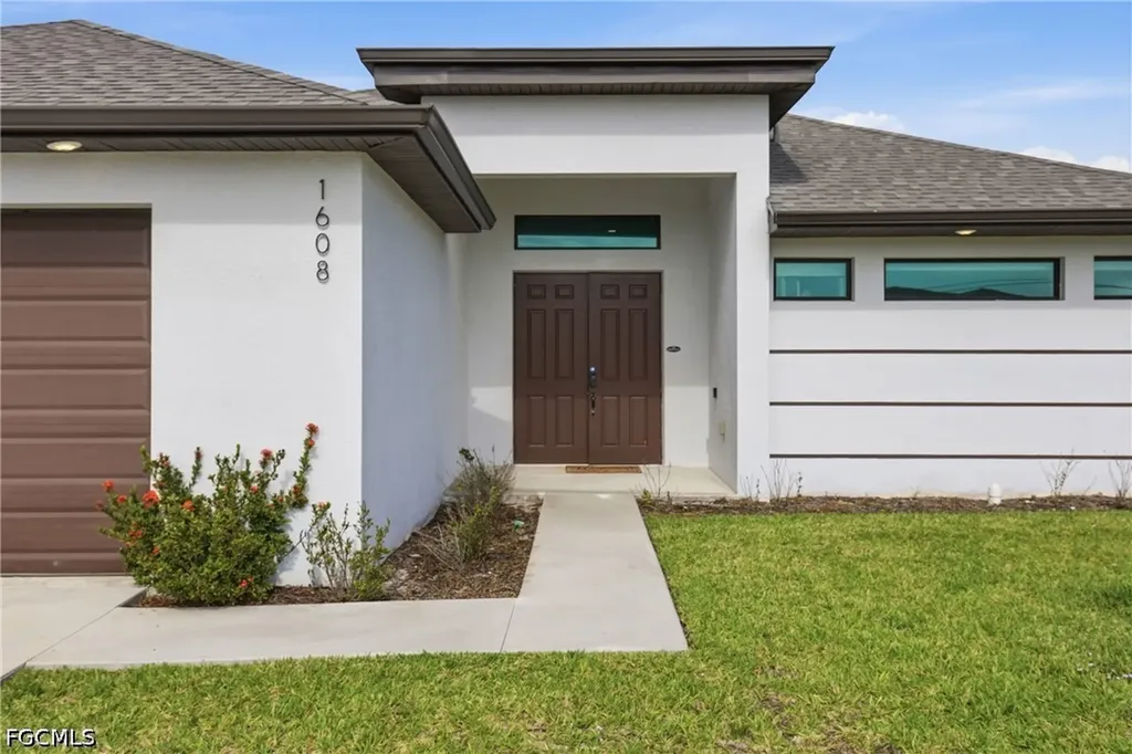 1608 NW 38th Avenue Cape Coral FL 33993