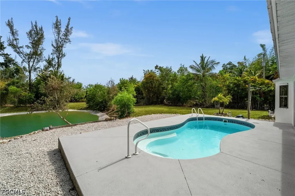 5563 Bay Point Road Bokeelia FL 33922
