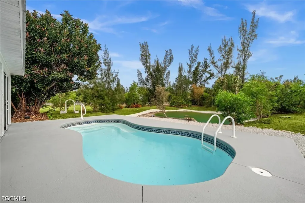 5563 Bay Point Road Bokeelia FL 33922