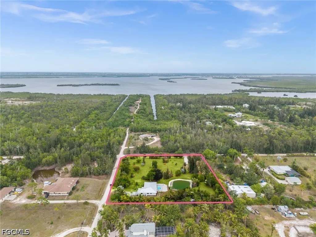 5563 Bay Point Road Bokeelia FL 33922