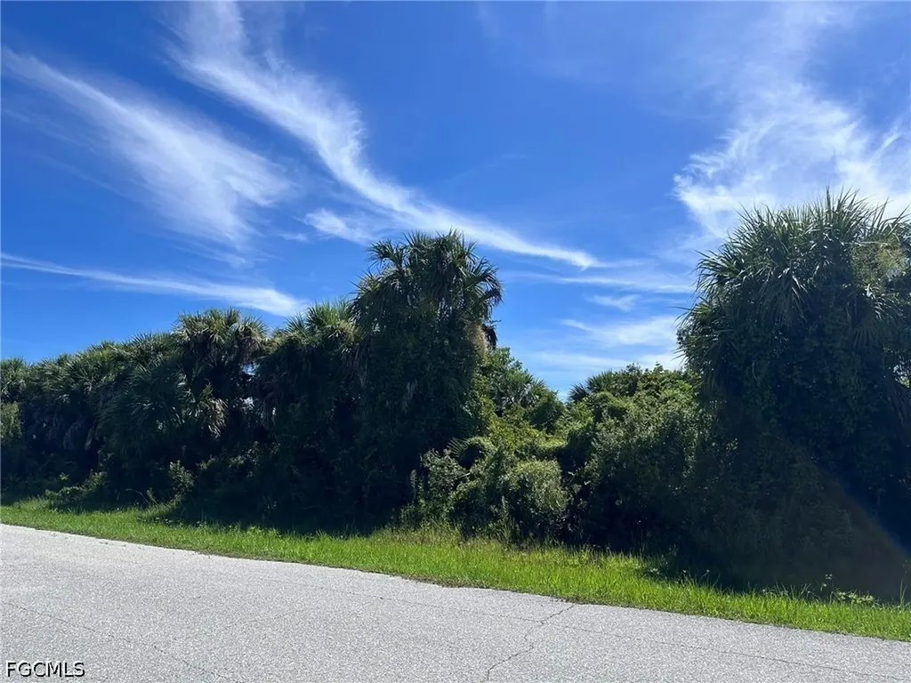 6175 Oconnel Street Englewood FL 34224