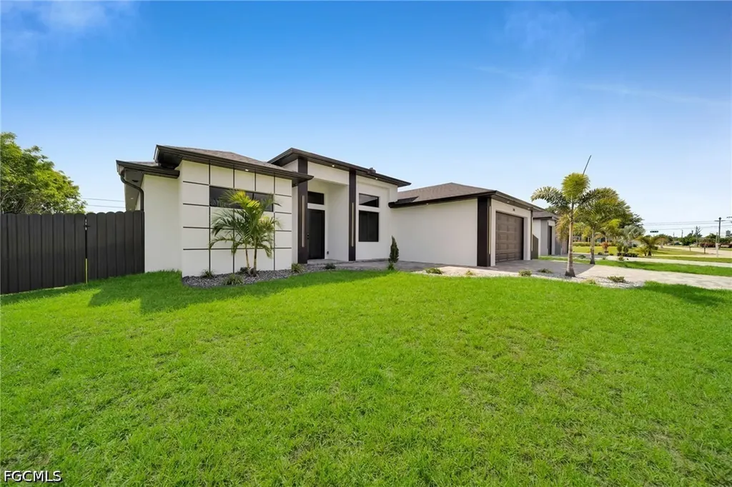 849 SW 15th Avenue Cape Coral FL 33991