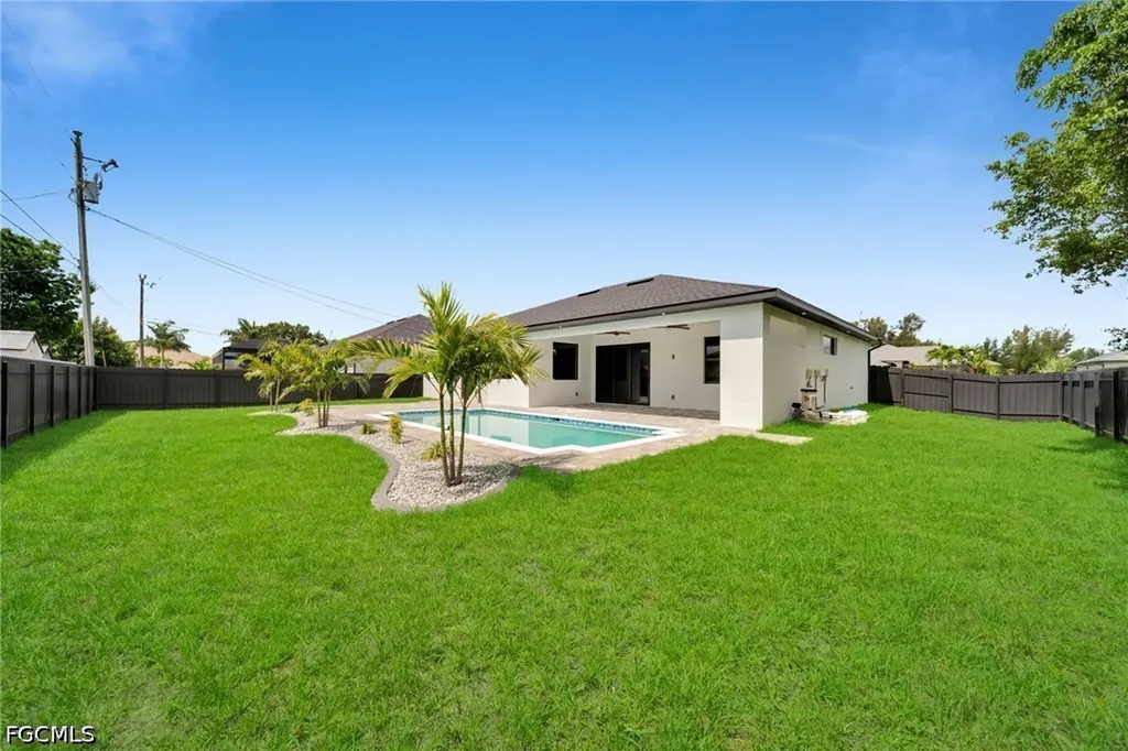 849 SW 15th Avenue Cape Coral FL 33991
