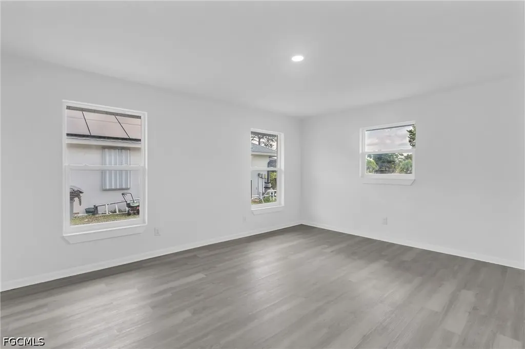 3745 SE 6th Avenue Cape Coral FL 33904