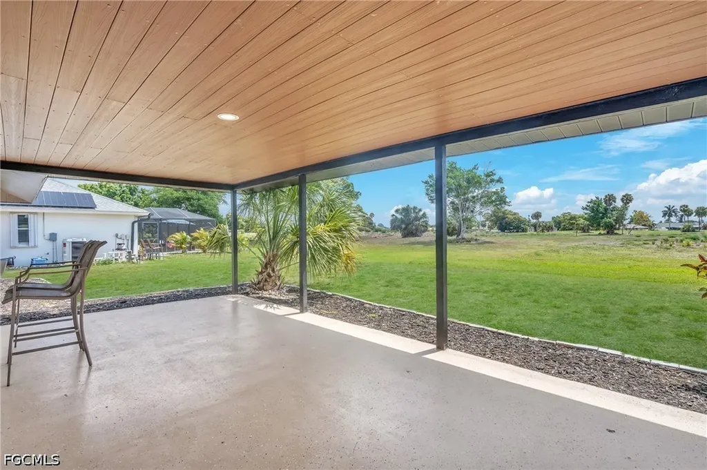 3745 SE 6th Avenue Cape Coral FL 33904