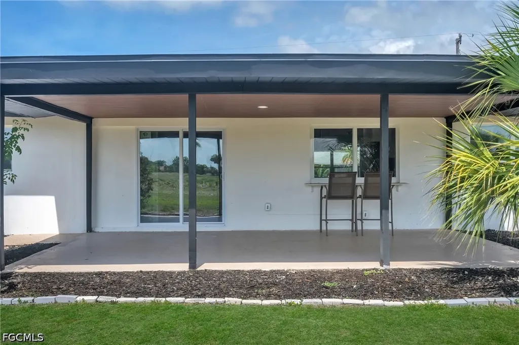 3745 SE 6th Avenue Cape Coral FL 33904