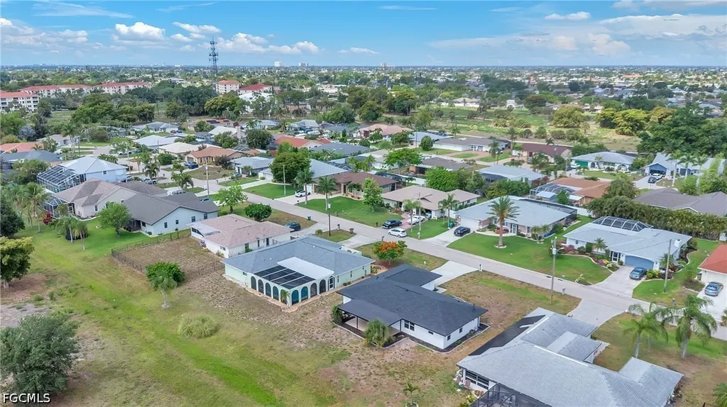 3745 SE 6th Avenue Cape Coral FL 33904