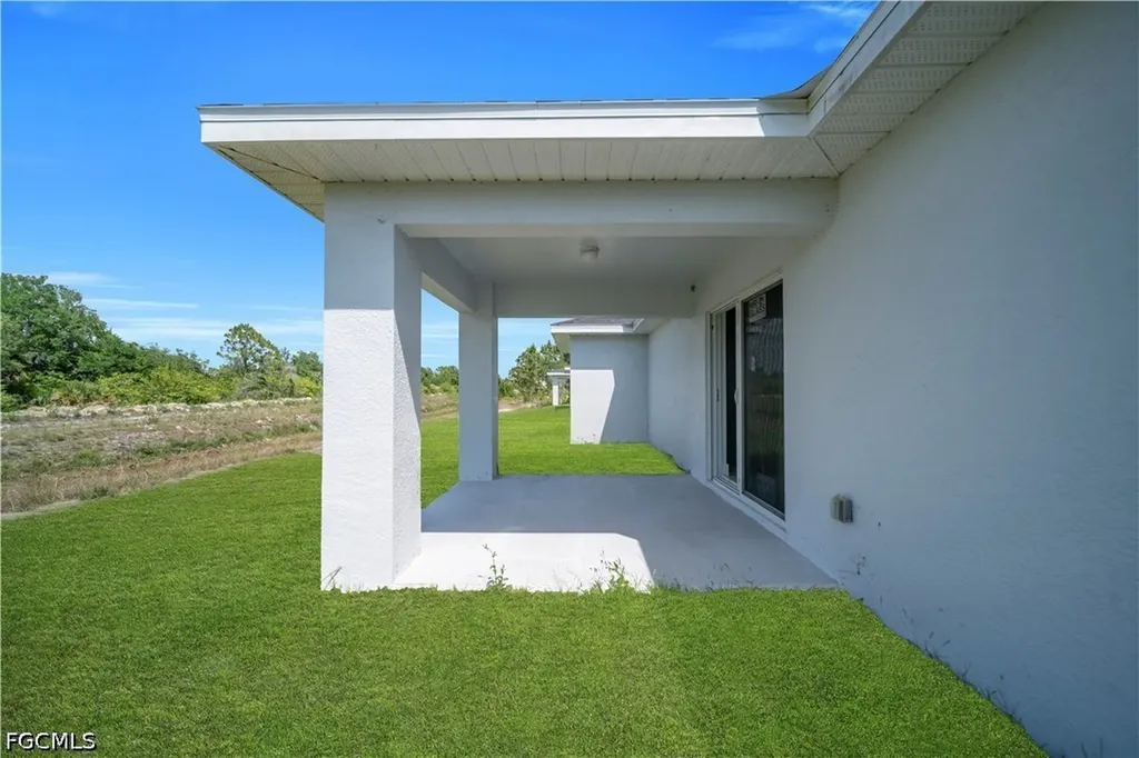 1023 Pilgrim Street E Lehigh Acres FL 33974