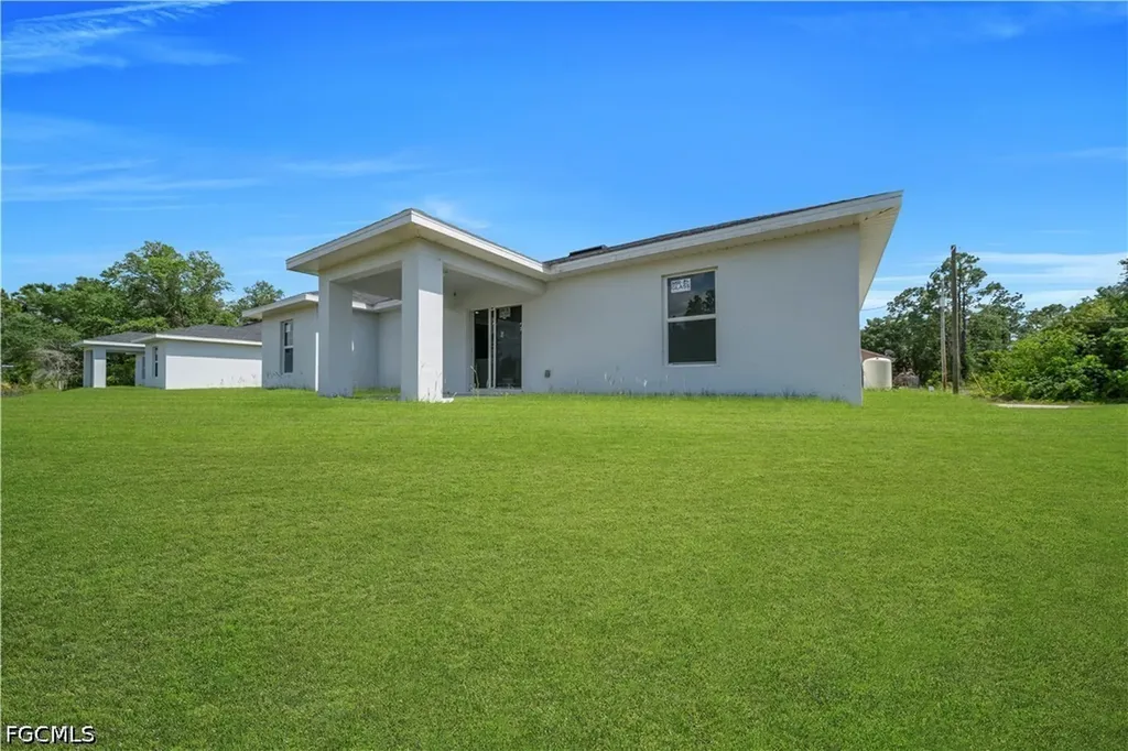 1023 Pilgrim Street E Lehigh Acres FL 33974