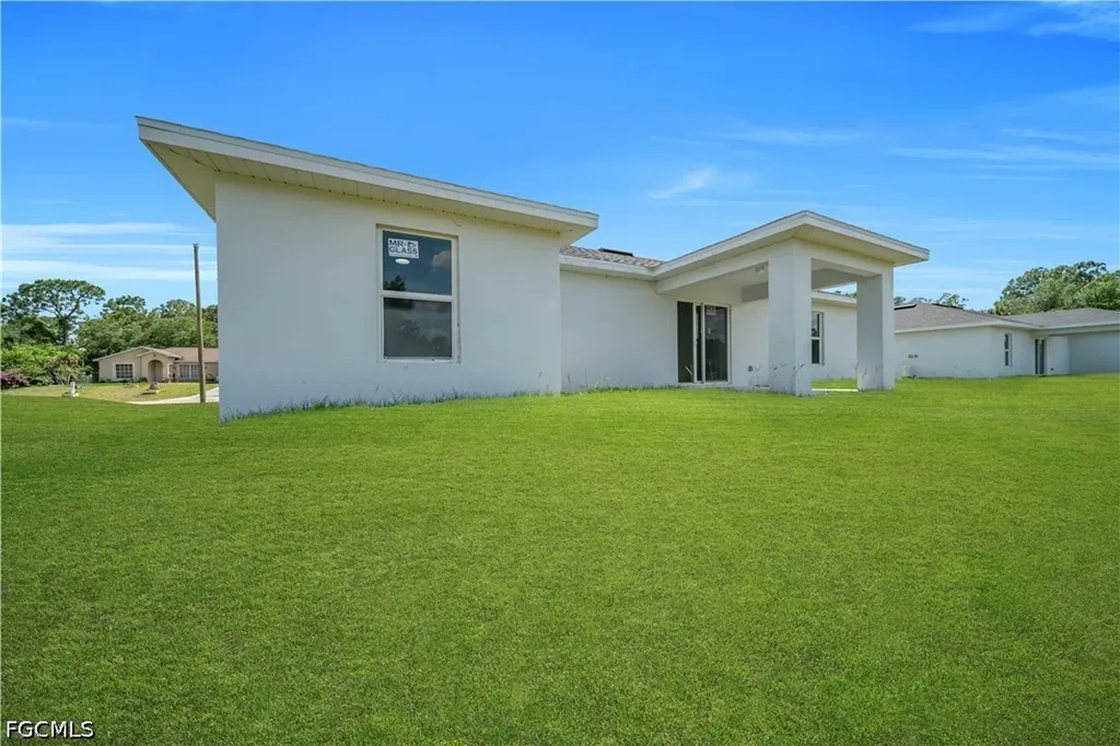 1023 Pilgrim Street E Lehigh Acres FL 33974