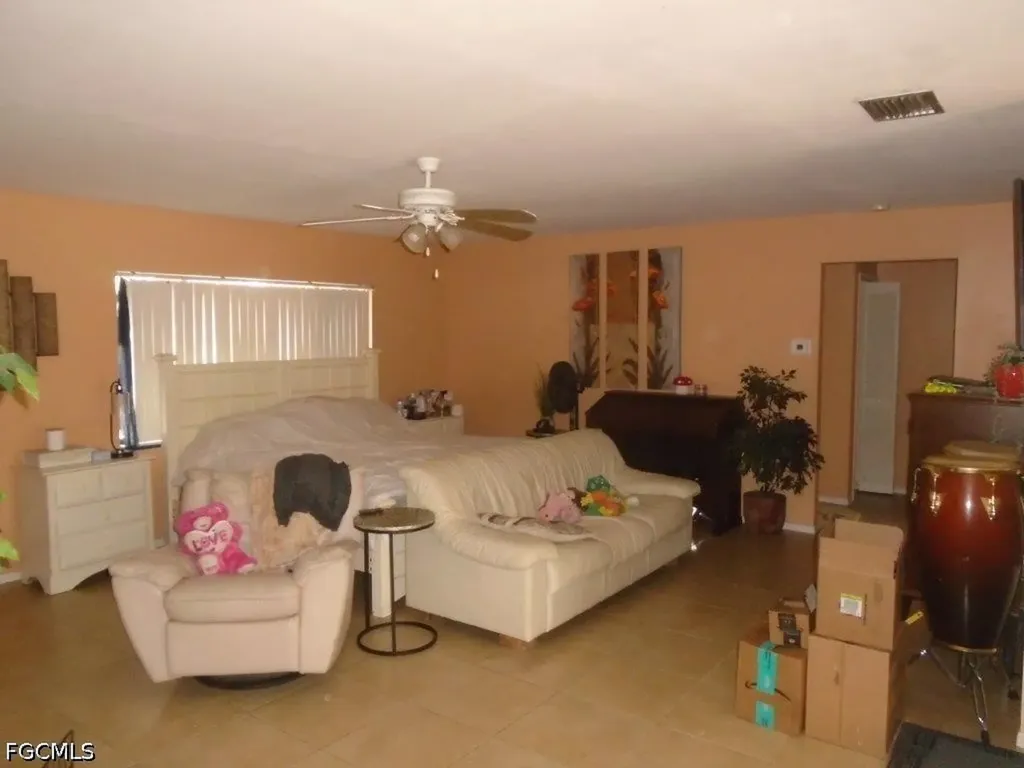 129 SW Trafalgar Parkway Cape Coral FL 33991