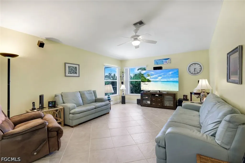 405 NW 18th Avenue Cape Coral FL 33993
