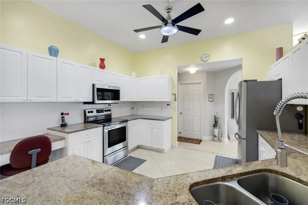 405 NW 18th Avenue Cape Coral FL 33993