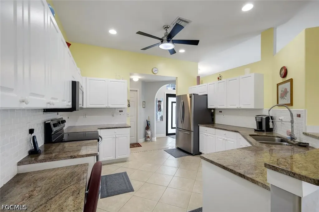 405 NW 18th Avenue Cape Coral FL 33993