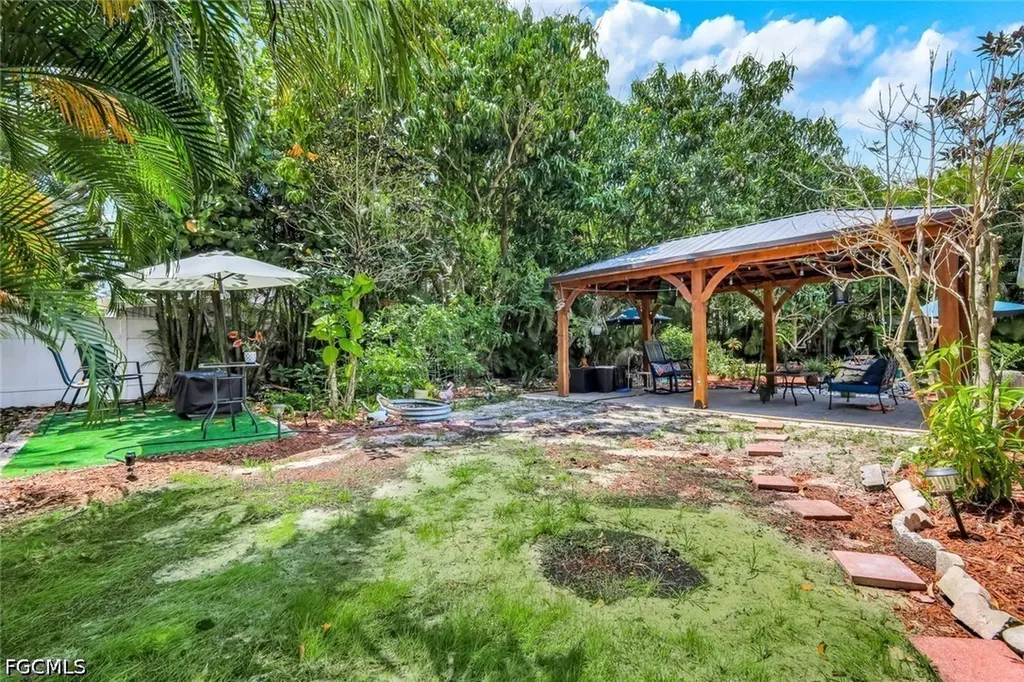 1006 SW 9th Avenue Cape Coral FL 33991