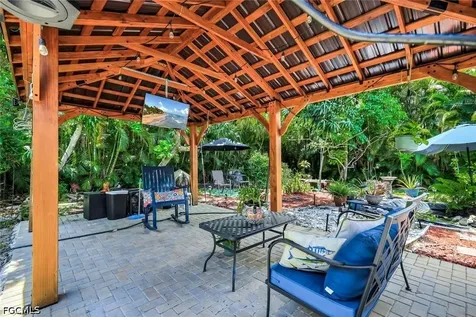1006 SW 9th Avenue Cape Coral FL 33991