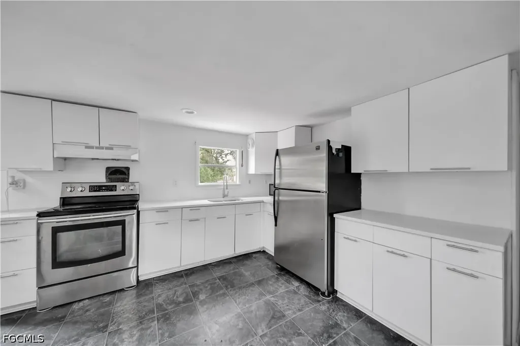 8106 Penny Drive North Fort Myers FL 33917
