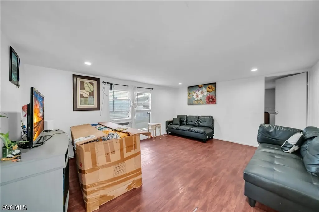 8106 Penny Drive North Fort Myers FL 33917