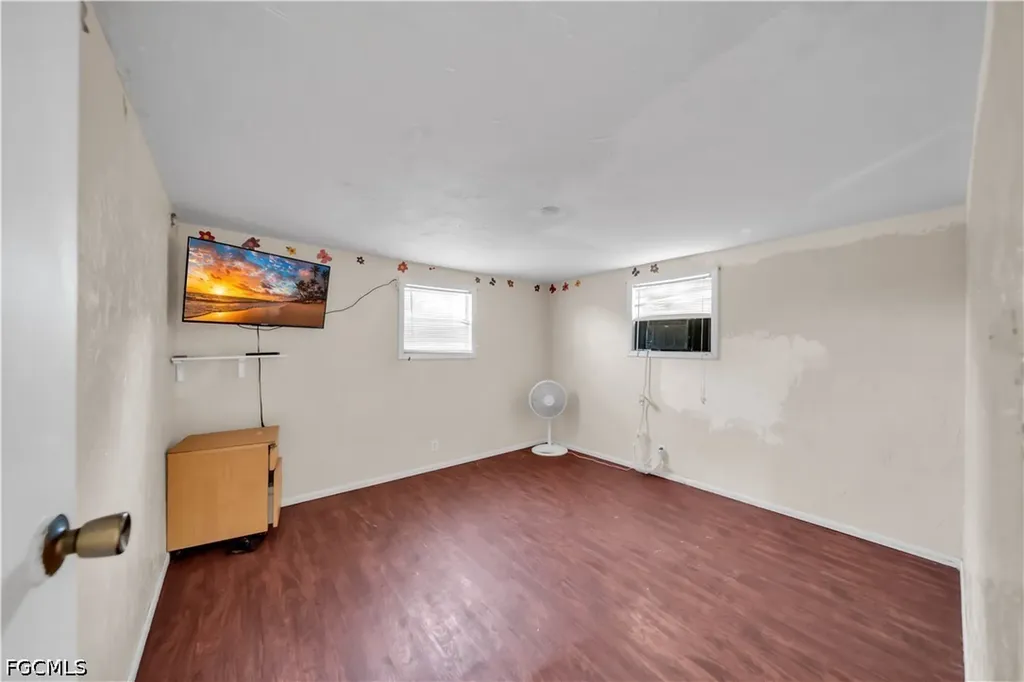 8106 Penny Drive North Fort Myers FL 33917