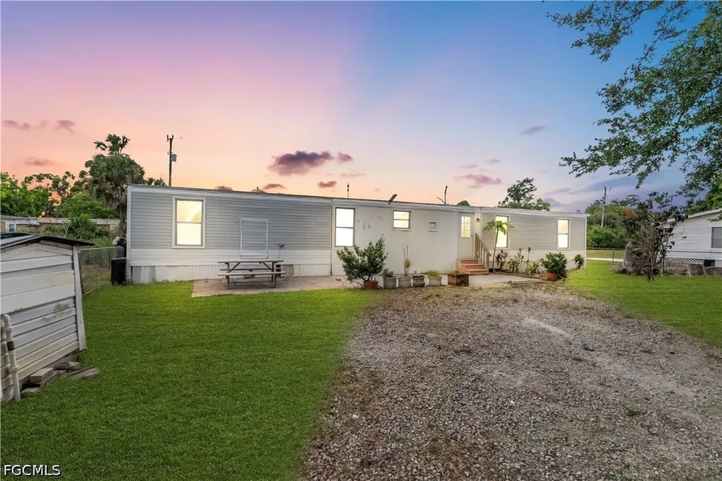 8106 Penny Drive North Fort Myers FL 33917