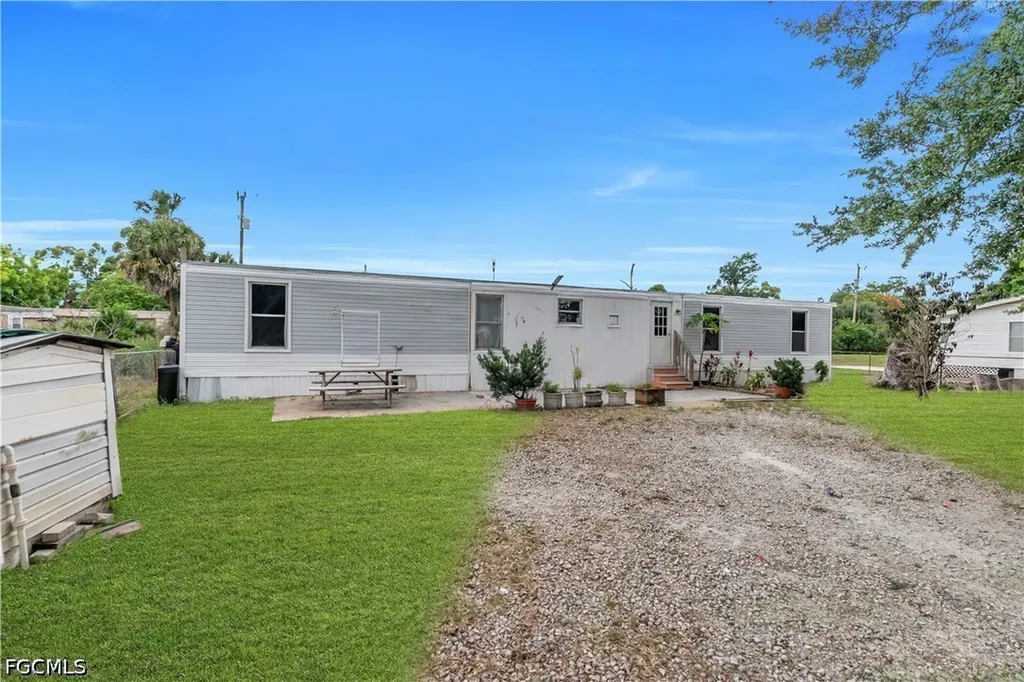 8106 Penny Drive North Fort Myers FL 33917