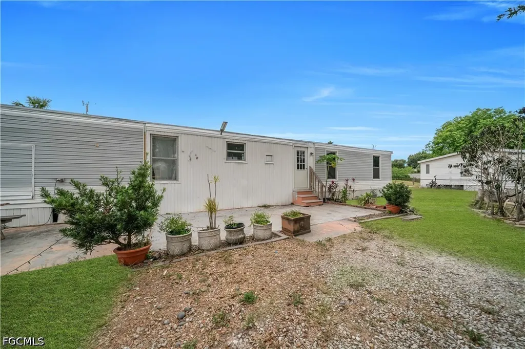 8106 Penny Drive North Fort Myers FL 33917