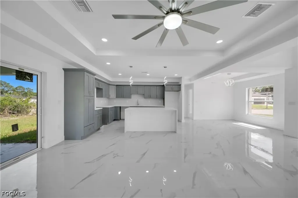 733 Dante Avenue S Lehigh Acres FL 33974