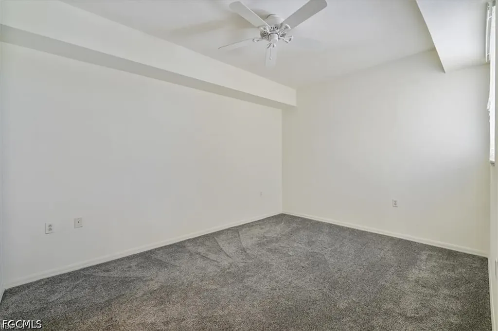 8261 Pathfinder Loop Fort Myers FL 33919